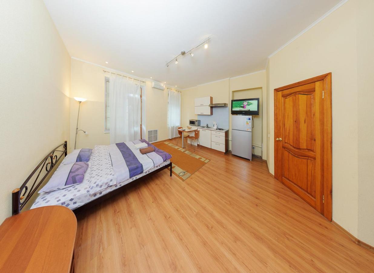 Apartments In Center Metro Olimpiyskay Velyka Vaselkivska Street Kijów Zewnętrze zdjęcie